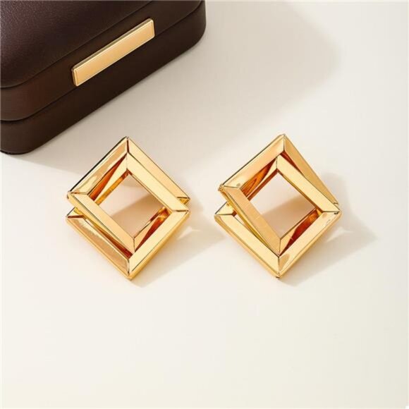 18K Gold-Plated Geometric Stud Earrings - Picture 1 of 5